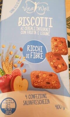 Biscotti ai cereali integrali con frutta e legumi
